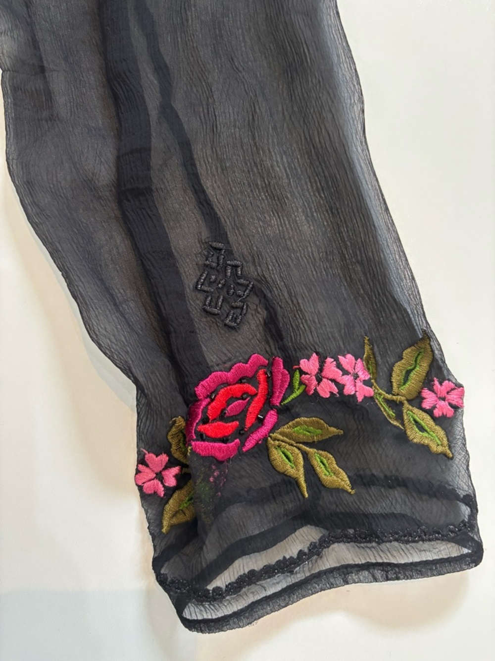 Carole Little Women’s Silk Sheer Embroidered Blouse Size 16 Black Floral Boho - Picture 5 of 10